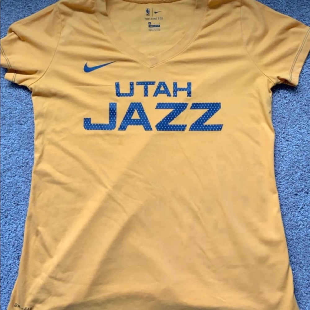 Utah Jazz tee shirt